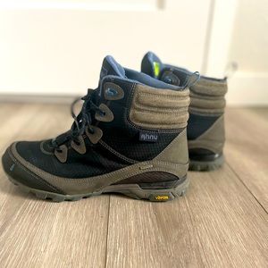 Ahnu Sugarpine Hiking Boots, Women’s 7.5